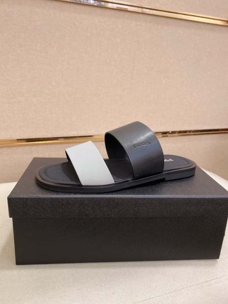 2025年9月23日入荷新品PRADAカジュアルシューズ/ス...