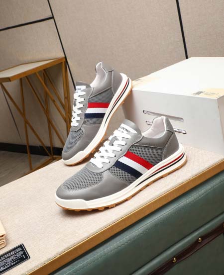 2025年9月23日入荷新品THOMBROWNEカジュアルシ...