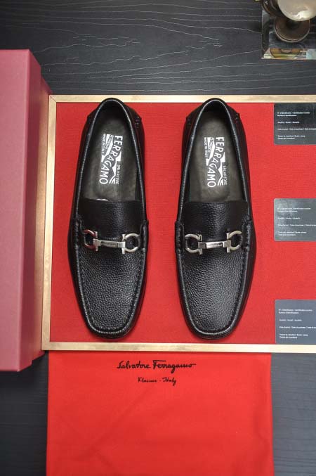 2025年9月23日入荷新品Ferragamoカジュアルシュ...