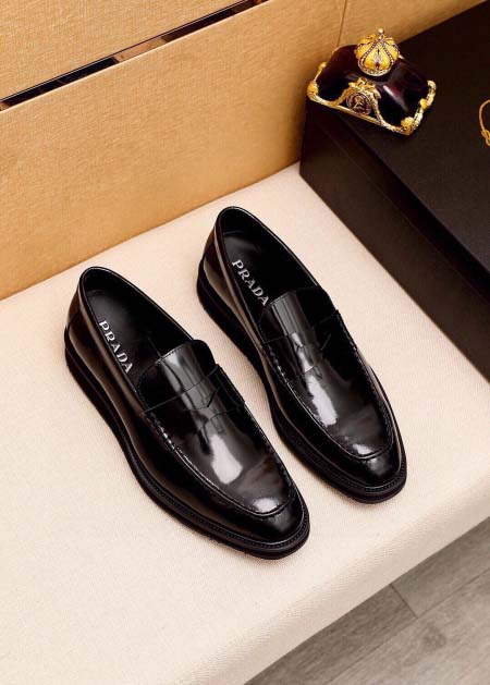 2025年9月23日入荷新品PRADAカジュアルシューズ/ス...