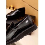 2025年9月23日入荷新品PRADAカジュアルシューズ/スニーカー｜メンズ靴人気本革製ギフト/誕生日/TL工場