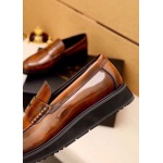 2025年9月23日入荷新品PRADAカジュアルシューズ/スニーカー｜メンズ靴人気本革製ギフト/誕生日/TL工場