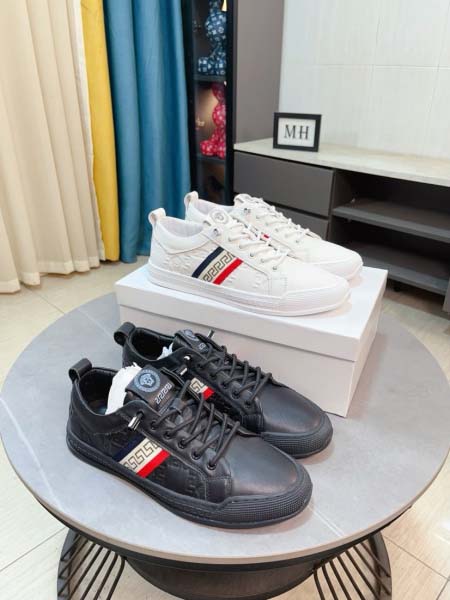 2025年9月23日入荷新品Versace  カジュアルシュ...