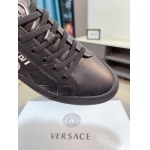 2025年9月23日入荷新品Versace  カジュアルシューズ/スニーカー｜メンズ靴人気本革製ギフト/誕生日/TL工場