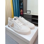 2025年9月23日入荷新品Versace  カジュアルシューズ/スニーカー｜メンズ靴人気本革製ギフト/誕生日/TL工場