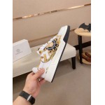 2025年9月23日入荷新品Versace  カジュアルシューズ/スニーカー｜メンズ靴人気本革製ギフト/誕生日/TL工場