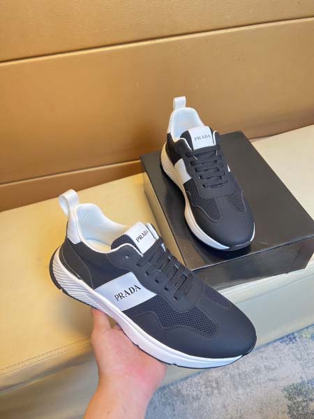 2025年9月23日入荷新品Pradaカジュアルシューズ/ス...