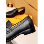 2025年9月23日入荷新品LOUIS VUITTONカジュアルシューズ/スニーカー｜メンズ靴人気本革製ギフト/誕生日/TL工場