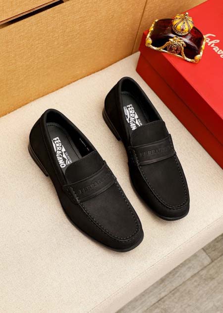 2025年9月23日入荷新品Ferragamoカジュアルシュ...