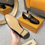 2025年9月23日入荷新品Louis Vuittonカジュアルシューズ/スニーカー｜メンズ靴人気本革製ギフト/誕生日/TL工場