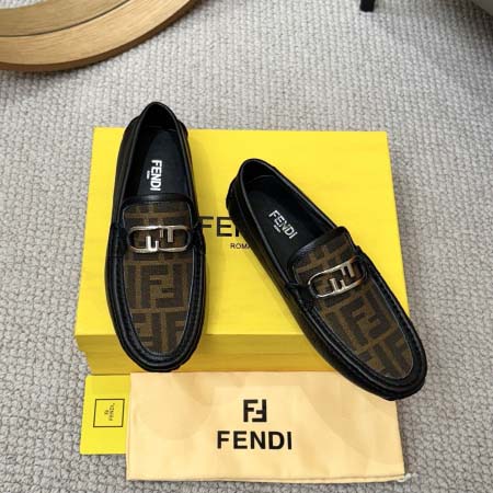 2025年9月23日入荷新品FENDIカジュアルシューズ/ス...