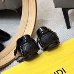 2025年9月23日入荷新品FENDIカジュアルシューズ/スニーカー｜メンズ靴人気本革製ギフト/誕生日/TL工場