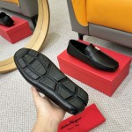 2025年9月23日入荷新品Ferragamoカジュアルシューズ/スニーカー｜メンズ靴人気本革製ギフト/誕生日/TL工場