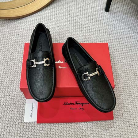 2025年9月23日入荷新品Ferragamoカジュアルシュ...