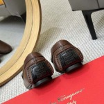 2025年9月23日入荷新品Ferragamoカジュアルシューズ/スニーカー｜メンズ靴人気本革製ギフト/誕生日/TL工場