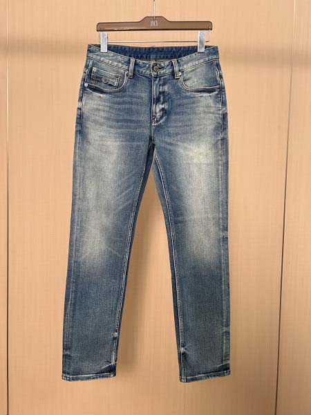 2025年9月24日入荷秋冬新作Versaceジーパン高級品...