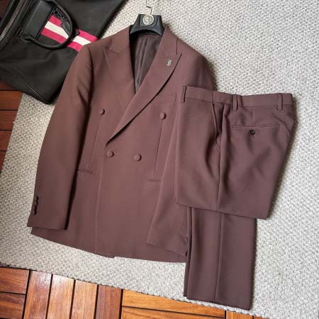 2025年9月24日入荷秋冬新作Burberryスーツのセッ...