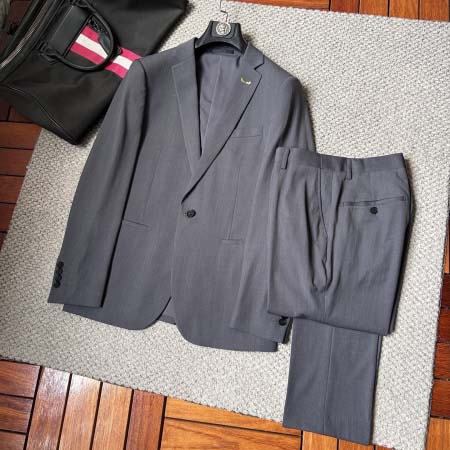 2025年9月24日入荷秋冬新作Fendiスーツのセット上下...