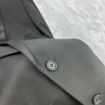 2025年9月24日入荷秋冬新作Pradaジャケット高級品/Su工場