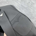 2025年9月24日入荷秋冬新作Pradaジャケット高級品/Su工場