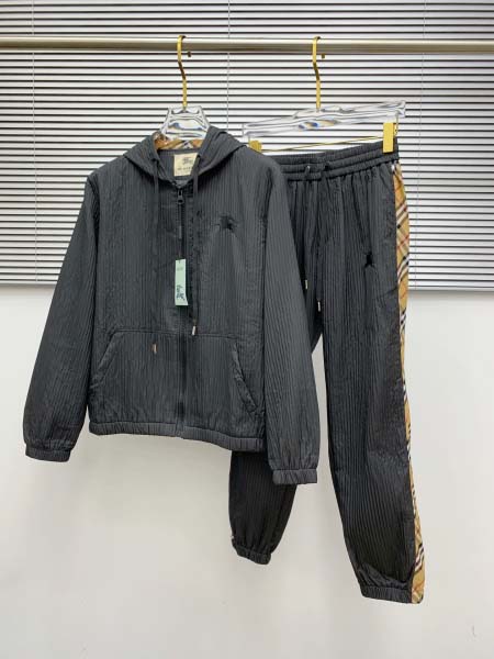 2025年9月24日入荷秋冬新作BURBERRYパーカー 上...