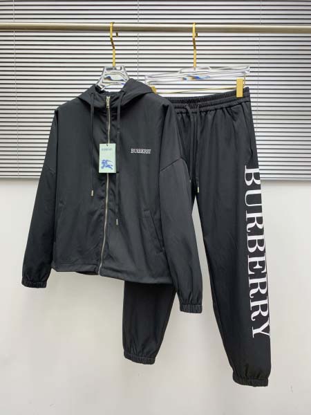 2025年9月24日入荷秋冬新作BURBERRYパーカー 上...