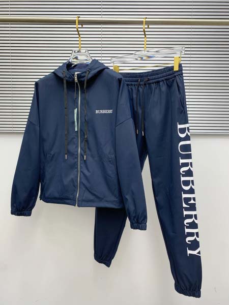 2025年9月24日入荷秋冬新作BURBERRYパーカー 上...