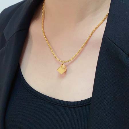 2025年9月25日入荷新品Celineネックレスギフト/誕...