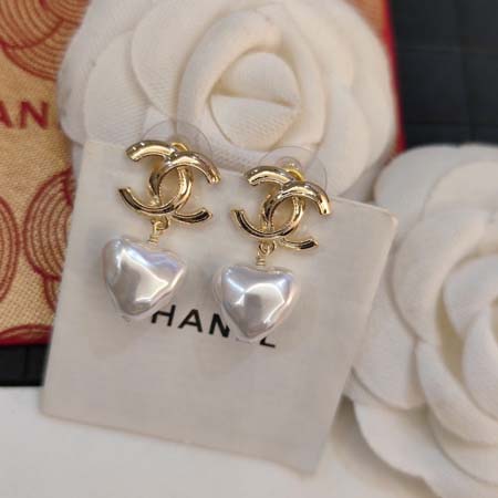 2025年9月25日入荷新品Chanelピアスギフト/誕生日...