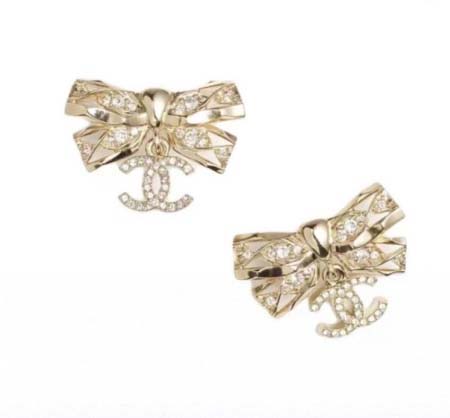 2025年9月25日入荷新品CHANELピアスギフト/誕生日...