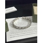 2025年9月25日入荷新品Gucci腕輪/ブレスレットギフト/誕生日/記念品/アクセサリーxin工場