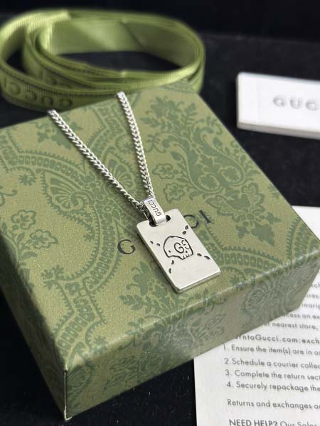 2025年9月25日入荷新品Gucciネックレスギフト/誕生...