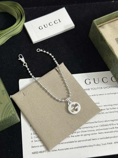 2025年9月25日入荷新品Gucciブレスレットギフト/誕...