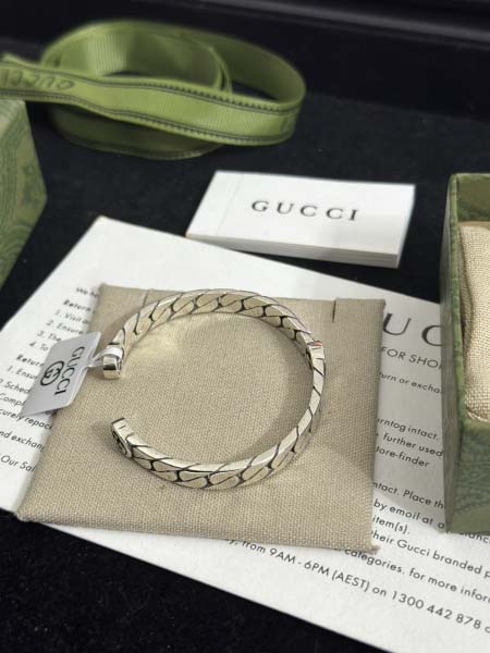 2025年9月25日入荷新品Gucci腕輪/ブレスレットギフ...