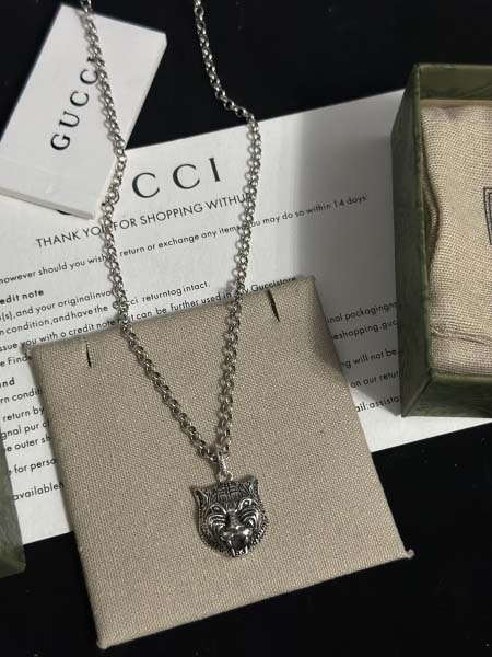 2025年9月25日入荷新品Gucciネックレスギフト/誕生...