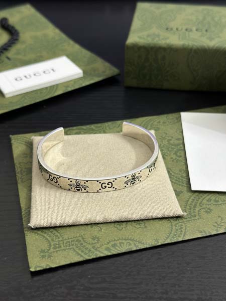 2025年9月25日入荷新品Gucci腕輪/ブレスレットギフ...