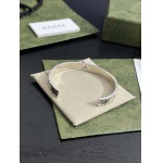 2025年9月25日入荷新品Gucci腕輪/ブレスレットギフト/誕生日/記念品/アクセサリーxin工場