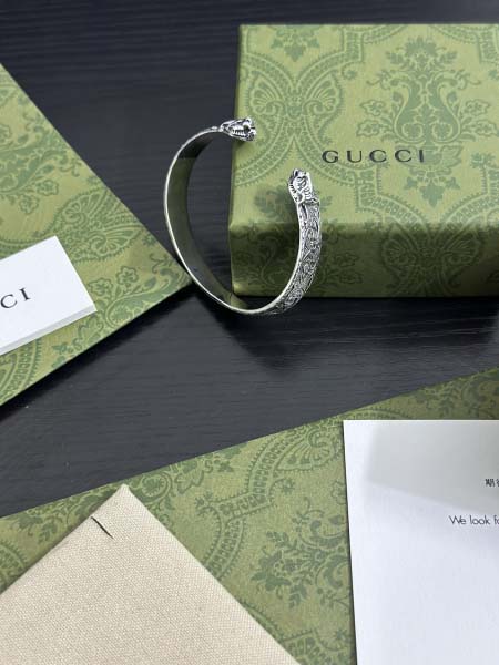 2025年9月25日入荷新品Gucci腕輪/ブレスレットギフ...