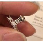 2025年9月25日入荷新品Van Cleef?&?Arpelsピアスギフト/誕生日/記念品/アクセサリーxin工場