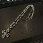 2025年9月25日入荷新品Chrome Heartsネックレスギフト/誕生日/記念品/アクセサリーxin工場