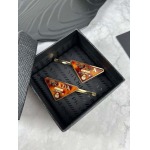 2025年9月25日入荷新品Pradaヘアピンギフト/誕生日/記念品/アクセサリーxin工場