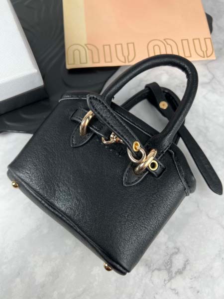 2025年9月25日入荷新品MiuMiuギフト/誕生日/記念...