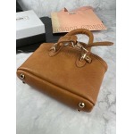 2025年9月25日入荷新品MiuMiuギフト/誕生日/記念品/アクセサリーxin工場