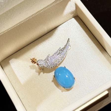 2025年9月25日入荷新品HERMESブローチギフト/誕生...