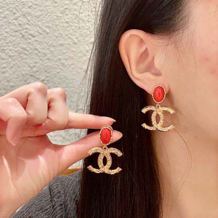 2025年9月25日入荷新品Chanelピアスギフト/誕生日...