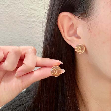2025年9月25日入荷新品Chanelピアスギフト/誕生日...