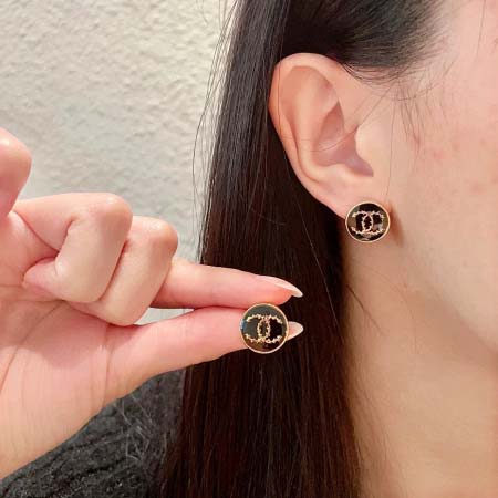 2025年9月25日入荷新品Chanelピアスギフト/誕生日...