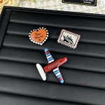 2025年9月25日入荷新品Chanelブローチギフト/誕生日/記念品/アクセサリーxin工場