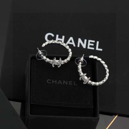 2025年9月25日入荷新品Chanelピアスギフト/誕生日...