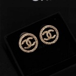 2025年9月25日入荷新品Chanelピアスギフト/誕生日/記念品/アクセサリーxin工場